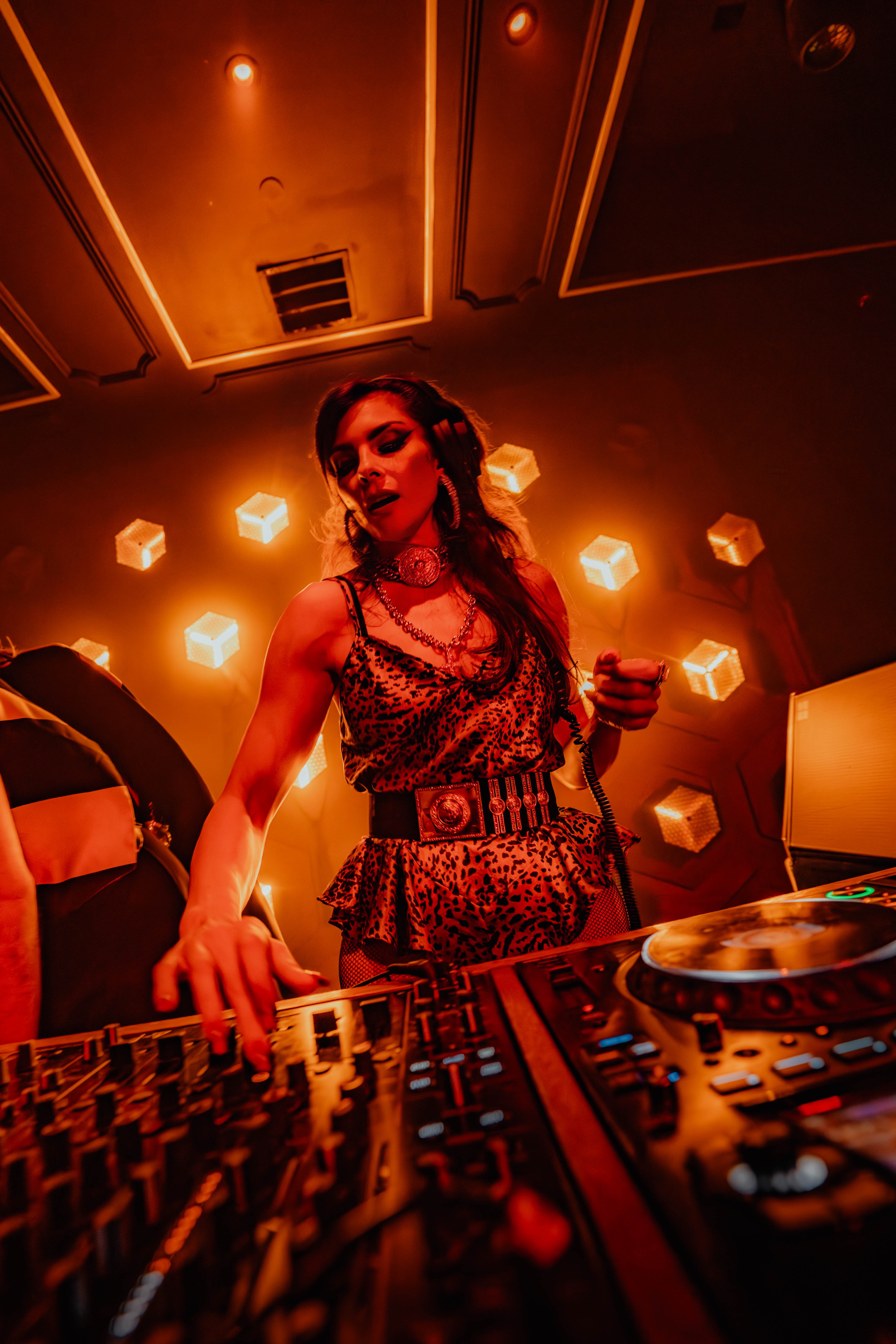 Daisy O’Dell DJing a nightlife set